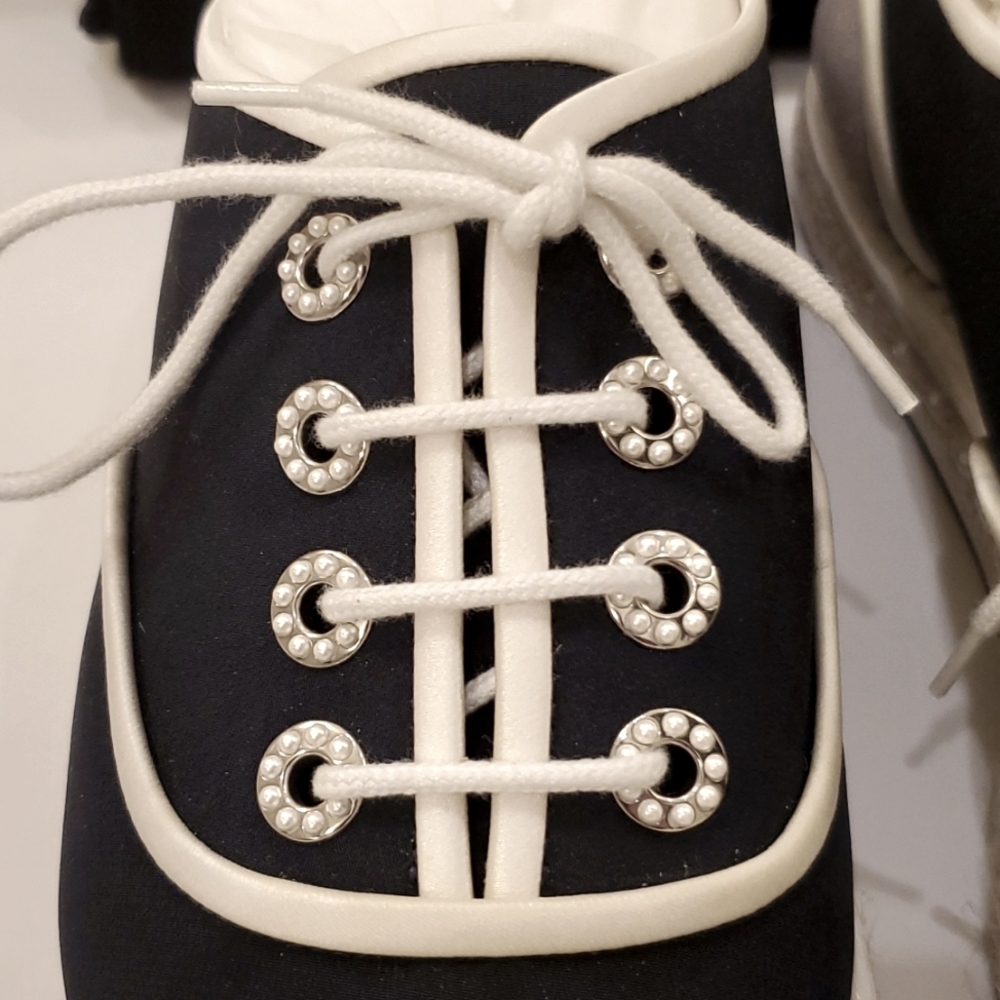 Chanel Interlocking CC Espadrille Lace Up Sneakers, size 39 - Picture 2 of 12